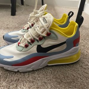 Women’s Nike Air Max 270